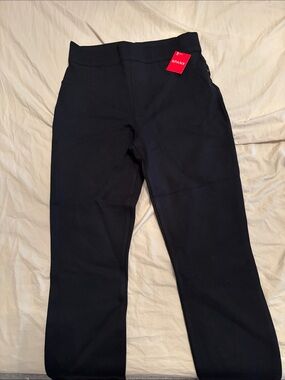 NWT - SPANX Black Ponte Pull-On Joggers Size Medium womens Black